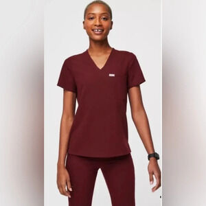FIGS Catarina 1 Pocket Scrub Top Size XS Stretch Burgundy Women's Short Sleeve